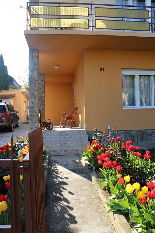 Altan Apartments Heviz Exterior photo