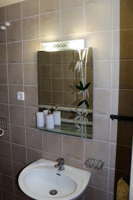 Altan Apartments Heviz Exterior photo