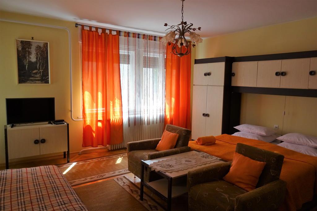 Altan Apartments Heviz Exterior photo